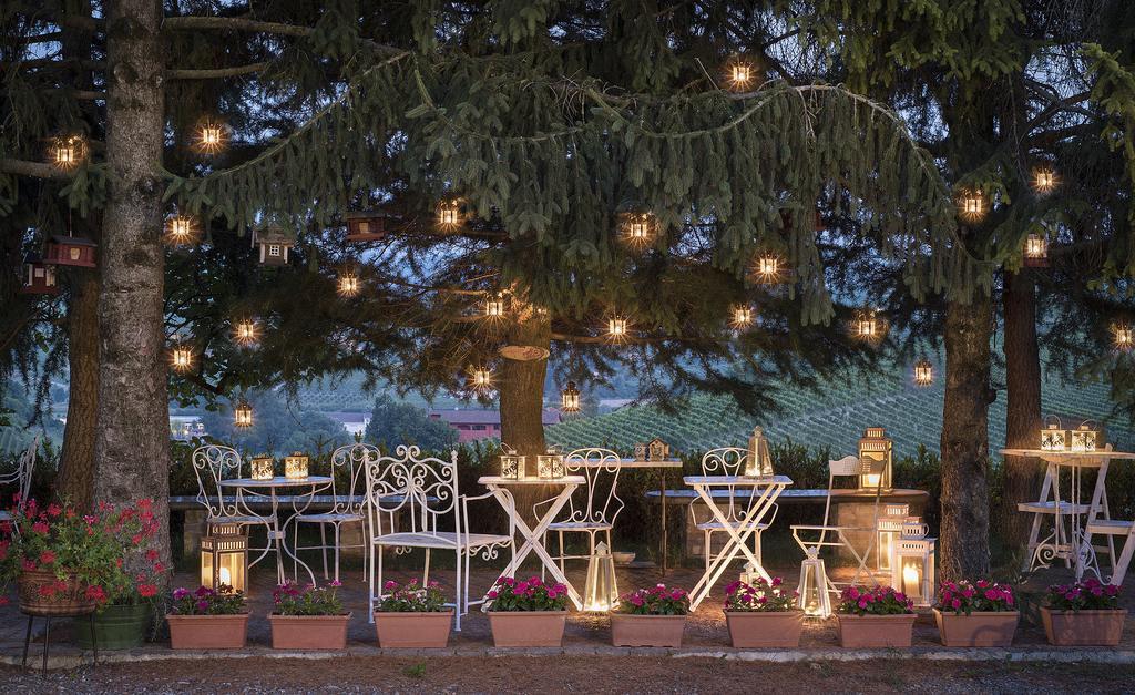 Agriturismo Albarossa Ницца-Монферрато Экстерьер фото
