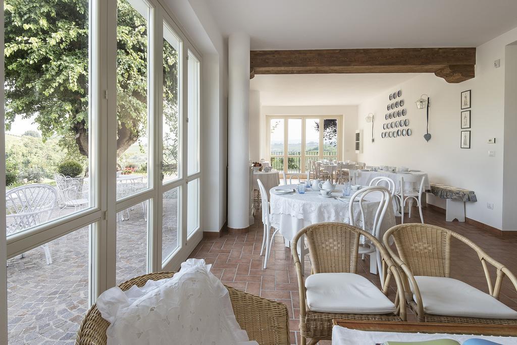Agriturismo Albarossa Ницца-Монферрато Экстерьер фото