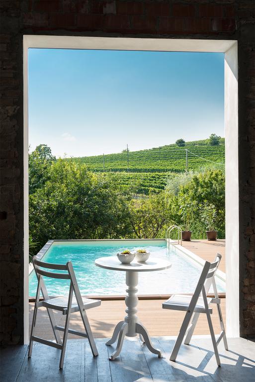 Agriturismo Albarossa Ницца-Монферрато Экстерьер фото