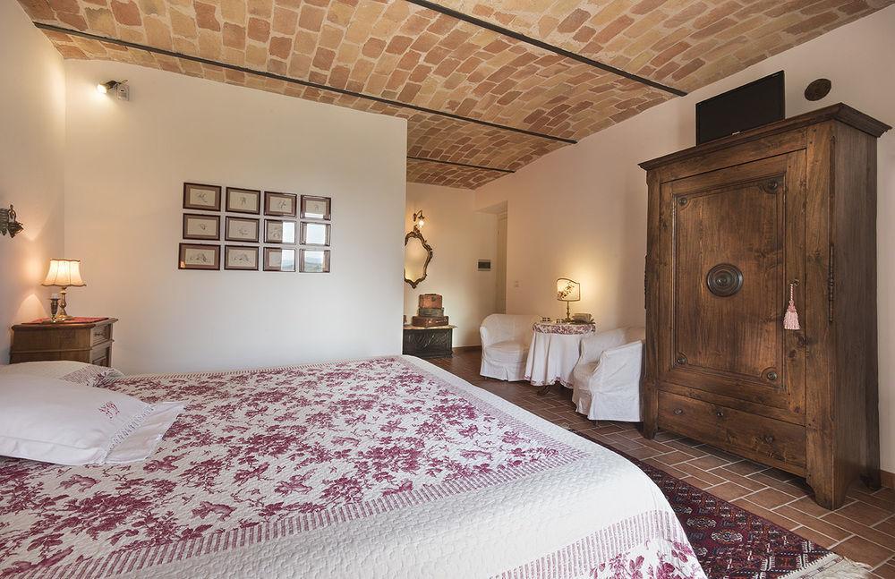 Agriturismo Albarossa Ницца-Монферрато Экстерьер фото